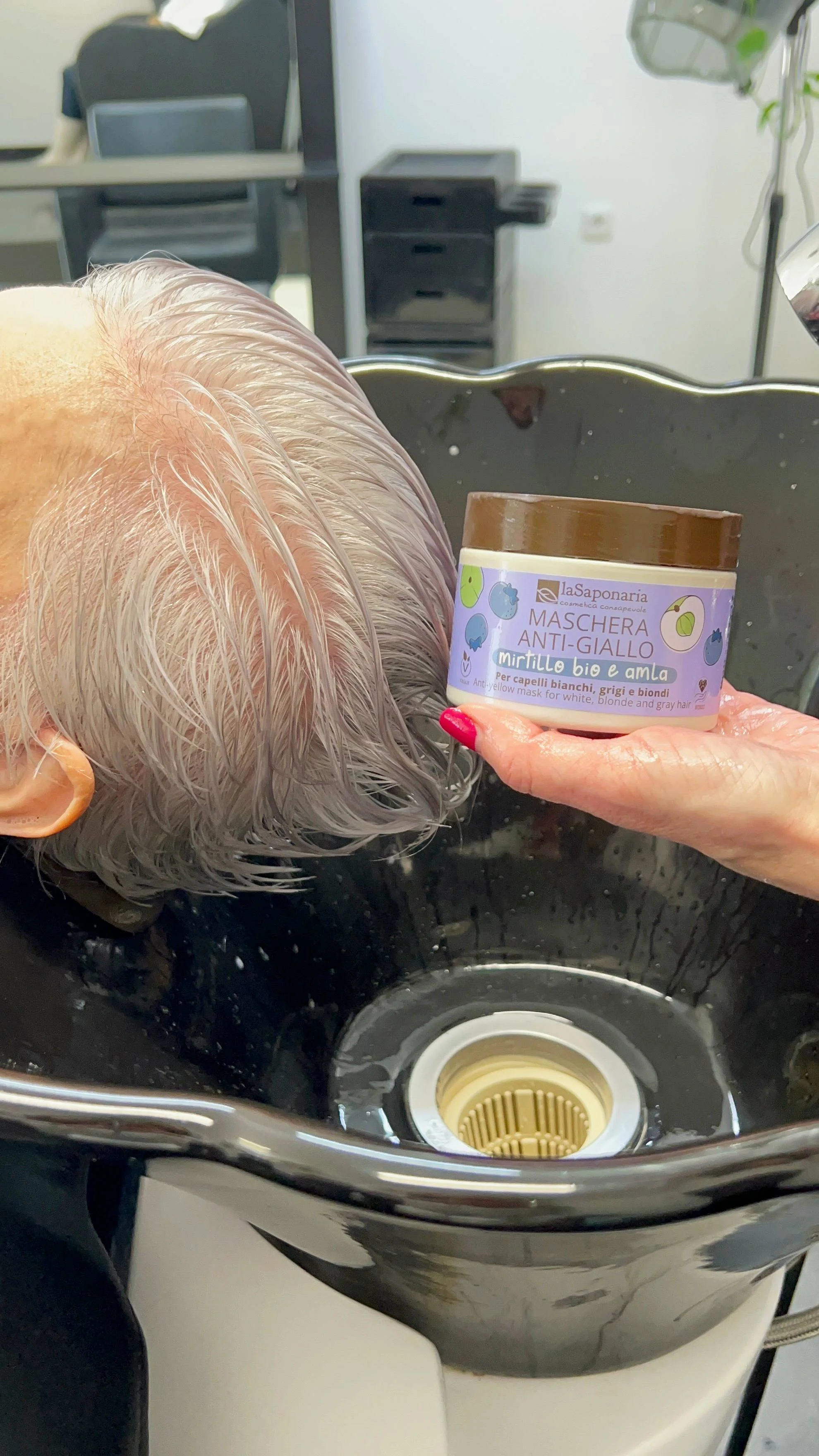 laSaponaria No yellow hajmaszk ősz hajra Amlával és áfonyával (200 ml) – semlegesíti a sárgás árnyalatokat