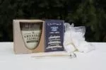 The Greatest Candle in the World Szett - 1x gyertya (130 g) 2x töltelék - szegfűszeg és fahéj - otthon még két gyertyát készíthetsz belőle